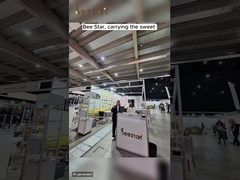 Los productos de abeja de nuestra empresa fueron reconocidos por los clientes en la exposición.