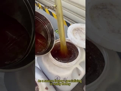 Sólo se produce 100% de miel real y no hay absolutamente ninguna miel falsa para la venta