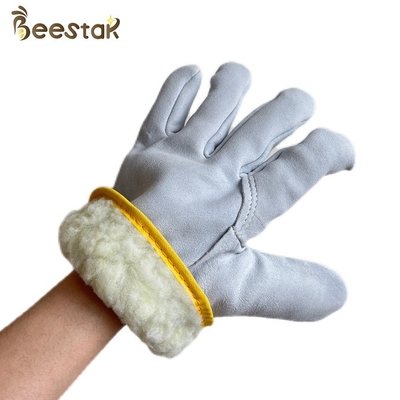 comprar Apicultura gruesa blanca durable de los guantes de la abeja de la zalea en apicultores calientes del invierno fabricación en línea