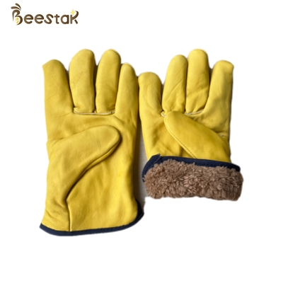 comprar Guantes gruesos de la apicultura del invierno de la zalea del ante del paño grueso y suave amarillos para el apicultor fabricación en línea