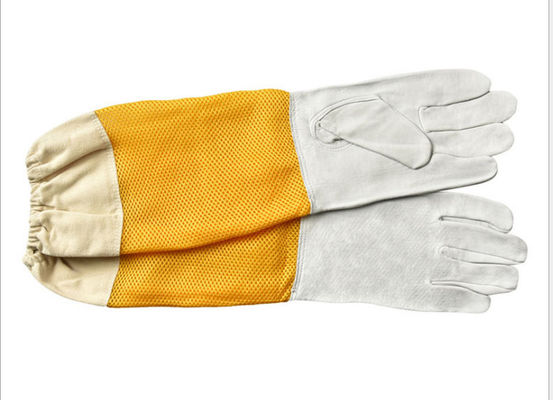 comprar Guantes blancos de alta calidad de la apicultura de la zalea con suave amarillo ventilados fabricación en línea