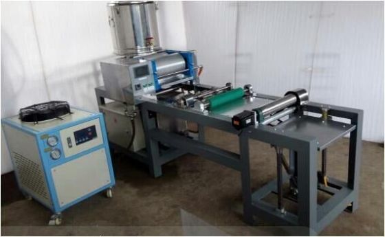 comprar Máquina completamente automática de la fundación de la cera de abejas del CE para hacer las hojas de la fundación de la cera de abejas fabricación en línea