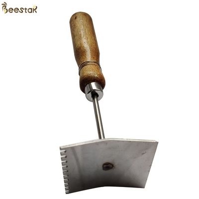 comprar Pala de limpieza de Excluder de la herramienta de la apicultura con la manija de madera para la apicultura fabricación en línea