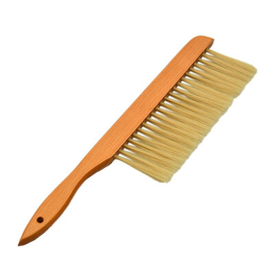 Single Row Horsehair Bee Brush with Wooden Handle for Gentle Beekeeping and Honey Frame Cleaning